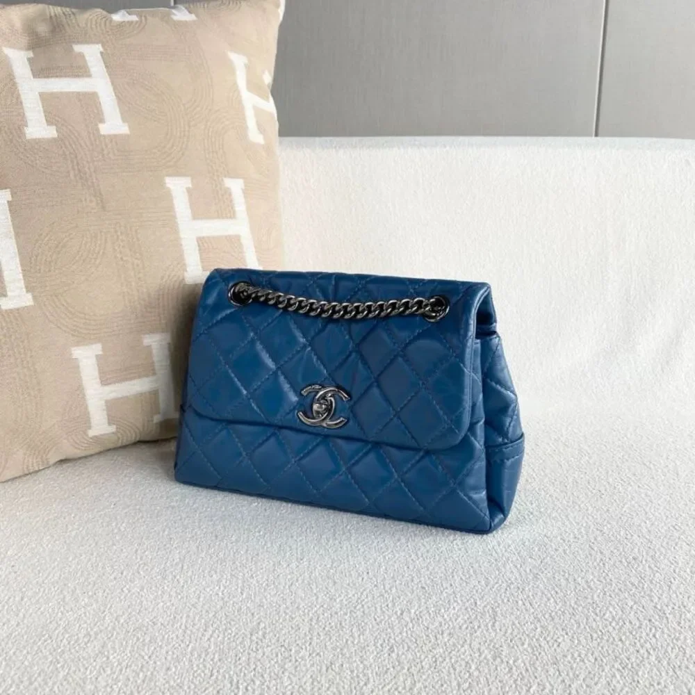 Chanel Women Pre-Loved Bag Very Good Condition